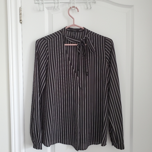 Like-New F21 Striped Tie Button-Up Blouse - Picture 1 of 6